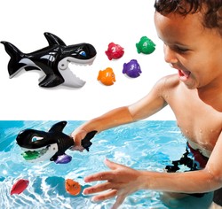 SwimWays Orca und Fisch Wasserspielzeug