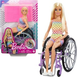 Barbie blonde Puppe im Rollstuhl + Rampe